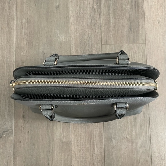 Stunning Kate Spade Grey Pebbled Dome Purse - Picture 4 of 7